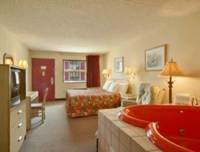 Days & By Wyndham 3*